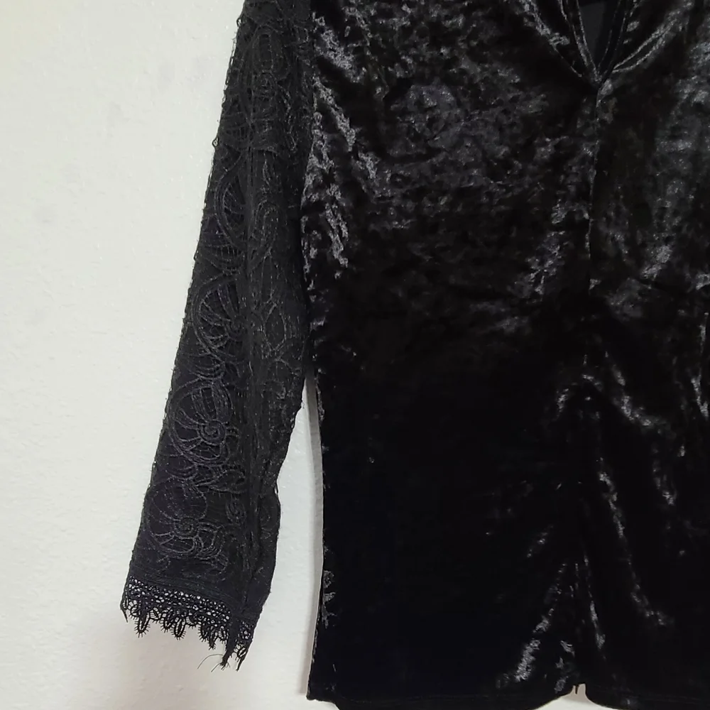 Anthropologie black velvet and lace top - Picture 4 of 10